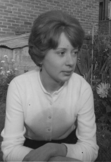 Vivian at Murray Avenue 1960.